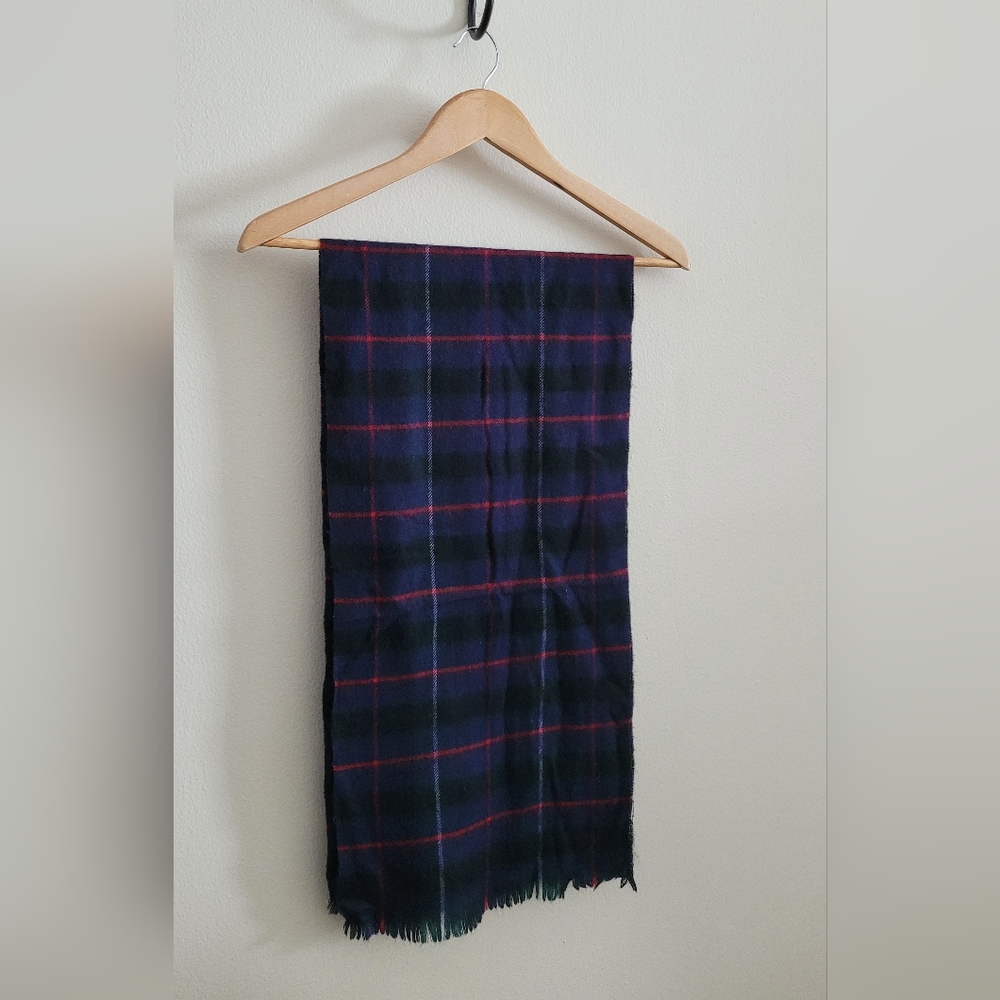 Vtg 100% Imported Australian Wool Short Fringed Plaid Scarf, Indigo, Black & Red